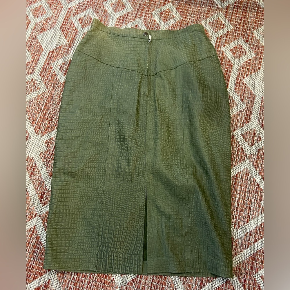 Frantic Australia Leather Green Bodycon Skirt Size 10 Australia / US size 6